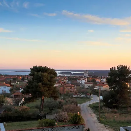 Histra Villa *